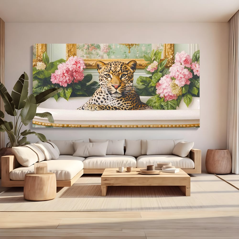 Tablou canvas cu tablou canvas cu leopard in cada, fara rama, pe sasiu de lemn, pe perete intr-un living